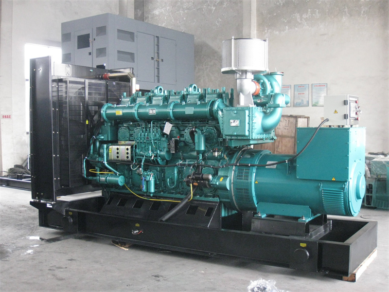 乐都200KW 柴油发电机的油耗是多少?